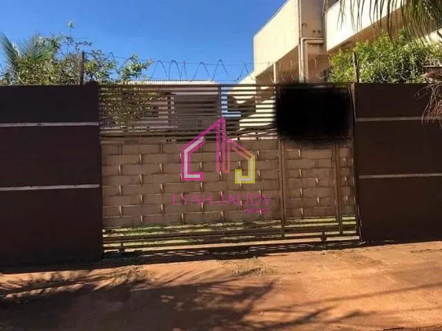 Sobrado com 555m² 3 quartos e 4 banheiros, à venda, no bairro MIRAFLORES em Chapada dos Guimarães