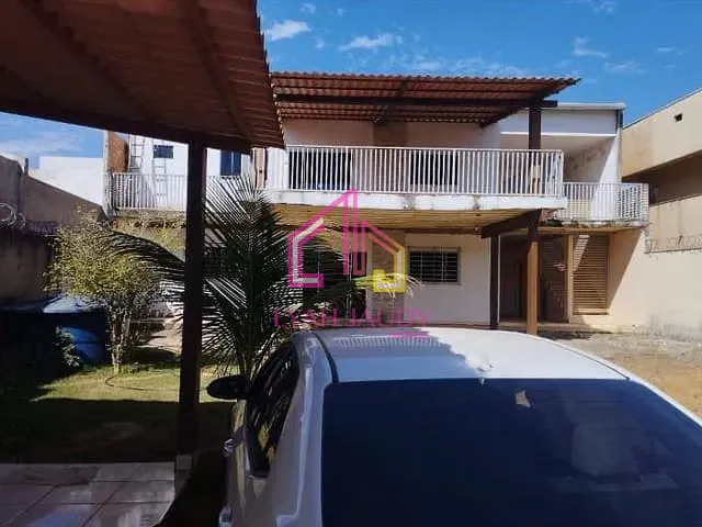 Sobrado com 555m² 3 quartos e 4 banheiros, à venda, no bairro MIRAFLORES em Chapada dos Guimarães