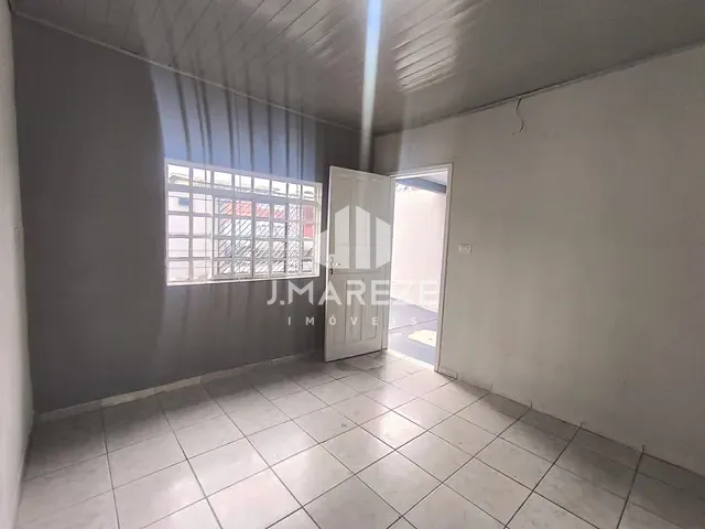 Casa 2 quartos e 1 banheiro, à venda, no bairro Residencial Parque da Raposa em Apucarana