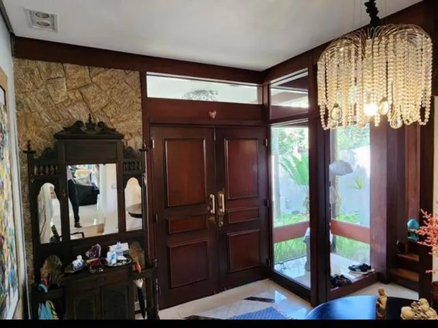 Casa com 1400m² 4 quartos e 6 banheiros, à venda, no bairro Barra da Tijuca em Rio de Janeiro