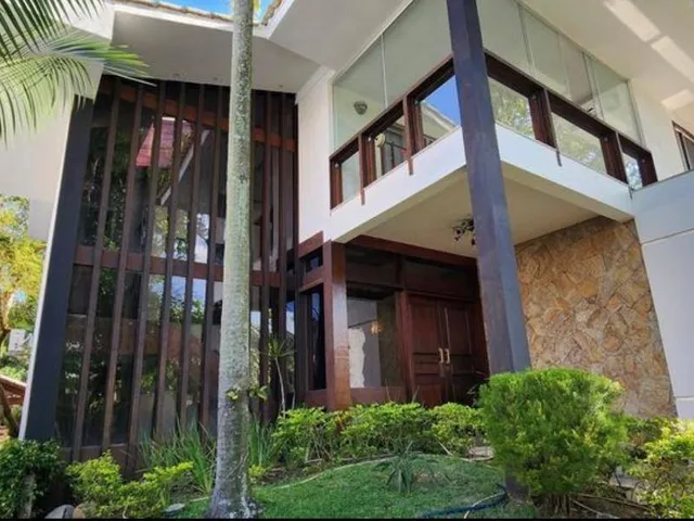 Casa com 1400m² 4 quartos e 6 banheiros, à venda, no bairro Barra da Tijuca em Rio de Janeiro