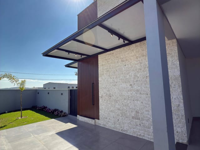 Casa 4 quartos e 5 banheiros, à venda, no bairro Jardim Vila Rica em Lavras