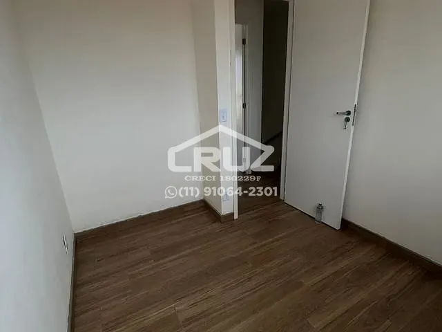 Casa 2 quartos e 1 banheiro, para alugar, no bairro Chácara Vista Alegre em Cotia