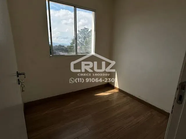 Casa 2 quartos e 1 banheiro, para alugar, no bairro Chácara Vista Alegre em Cotia