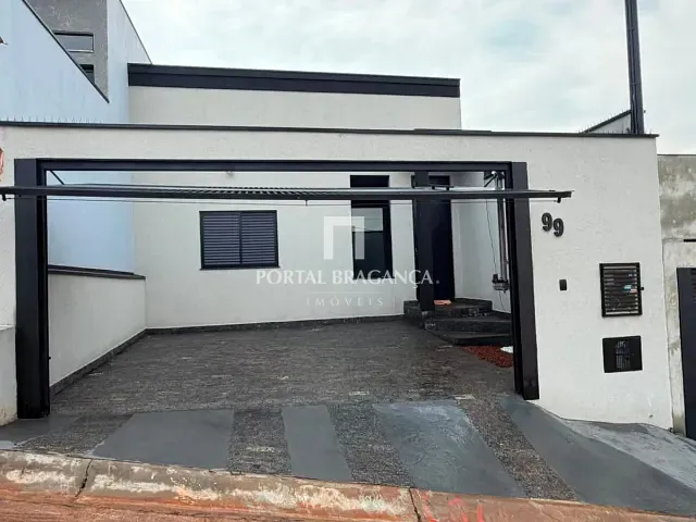 Casa 3 quartos e 2 banheiros, para alugar, no bairro Villa Verde em Bragança Paulista