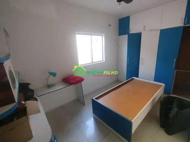 Casa com 239m² 3 quartos e 3 banheiros, para alugar, no bairro Campestre em Teresina