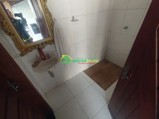 Casa com 239m² 3 quartos e 3 banheiros, para alugar, no bairro Campestre em Teresina