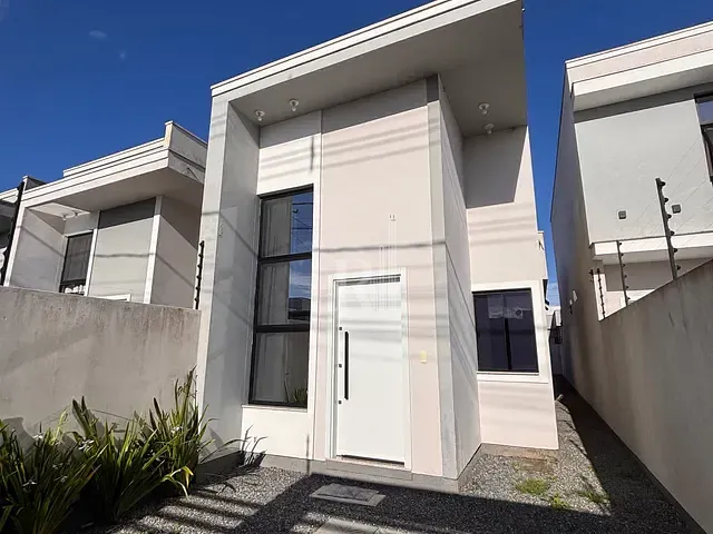 Casa 2 quartos e 2 banheiros, para alugar, no bairro Joáia em Tijucas