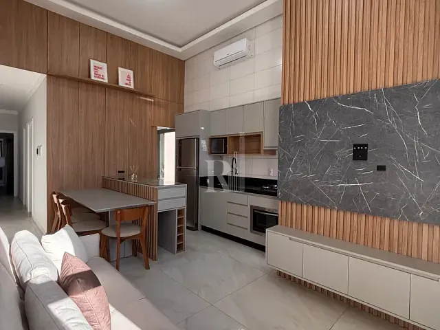 Casa 2 quartos e 2 banheiros, para alugar, no bairro Joáia em Tijucas