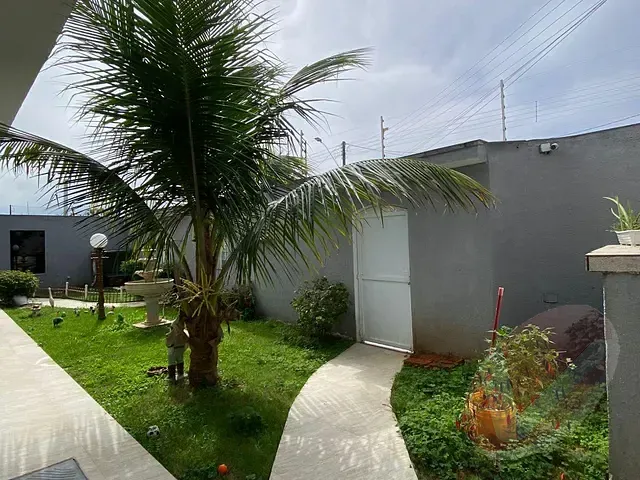 Casa com 768m² 4 quartos e 2 banheiros, à venda, no bairro Flórida em Praia Grande