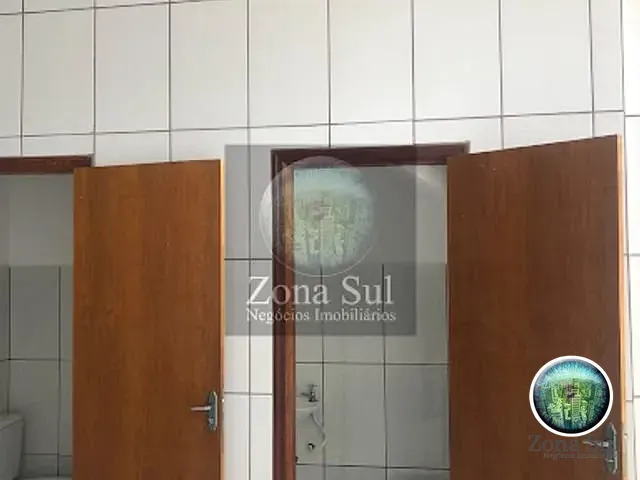 Casa com 378m² 3 quartos e 5 banheiros, à venda, no bairro Cajuru do Sul em Sorocaba