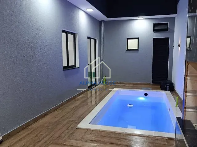 Casa 3 quartos e 2 banheiros, à venda, no bairro FLAMBOYANT em Pindamonhangaba