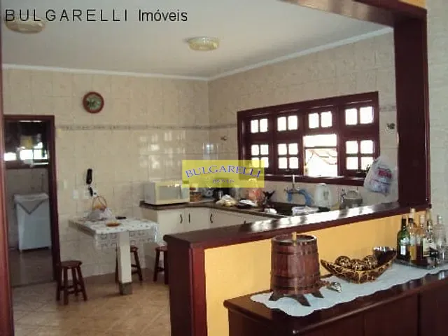 Casa com 1349m² 3 quartos e 1 banheiro, à venda, no bairro LOTEAMENTO VALE AZUL I em Jundiaí