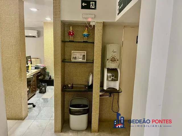 Casa à venda ou para alugar, no bairro Derby em Recife