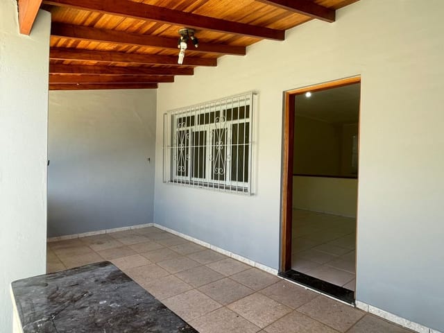 Foto do Casa - Casa com 3 dormitórios para alugar, 200 m² por R$ 3.118,63/mês - Nova Jaguariúna - Jaguariúna/SP | MARIANA FURIO DE WIT CORRETORA DE SEGUROS E IMOVEIS LTDA
