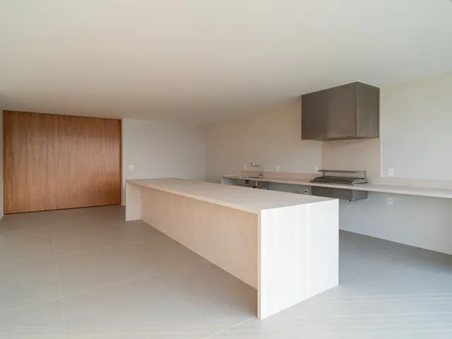 Casa com 600m² 5 quartos e 6 banheiros, à venda, no bairro Barra da Tijuca em Rio de Janeiro