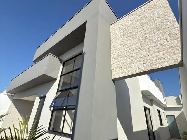 Casa 3 quartos e 1 banheiro, à venda, no bairro Residencial Sant'ana I em Lavras