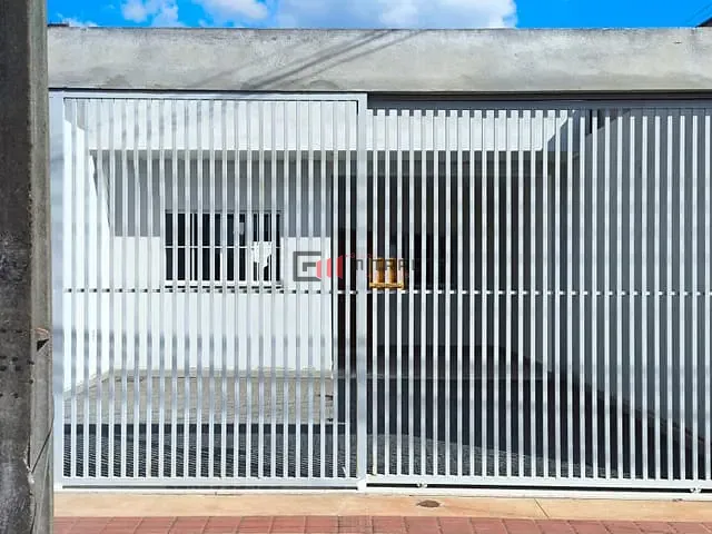 Casa com 125m² 3 quartos e 2 banheiros, à venda, no bairro Leonor em Londrina