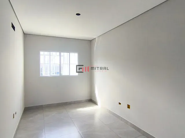 Casa com 125m² 3 quartos e 2 banheiros, à venda, no bairro Leonor em Londrina