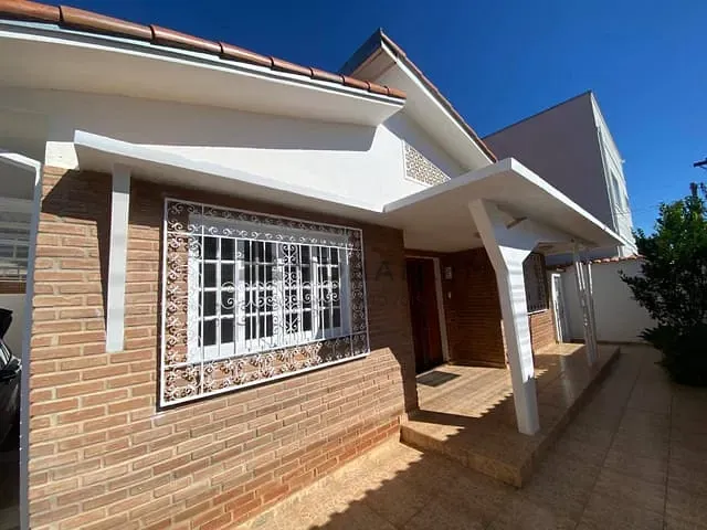 Casa 3 quartos e 2 banheiros, à venda, no bairro Nossa Senhora de Fátima em Itajubá