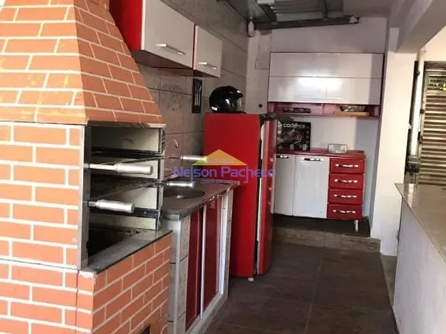 Casa com 353m² 3 quartos e 2 banheiros, à venda, no bairro Centro em Capivari