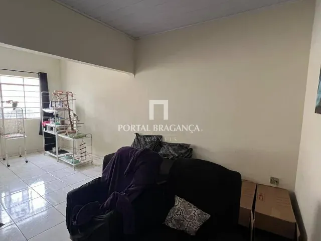 Casa com 210m², à venda, no bairro Centro em Bragança Paulista