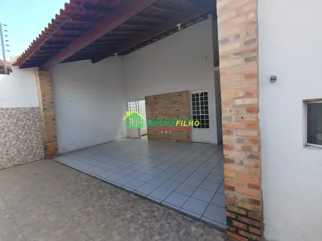 Casa com 300m² 3 quartos e 1 banheiro, à venda ou para alugar, no bairro Vale Quem Tem em Teresina