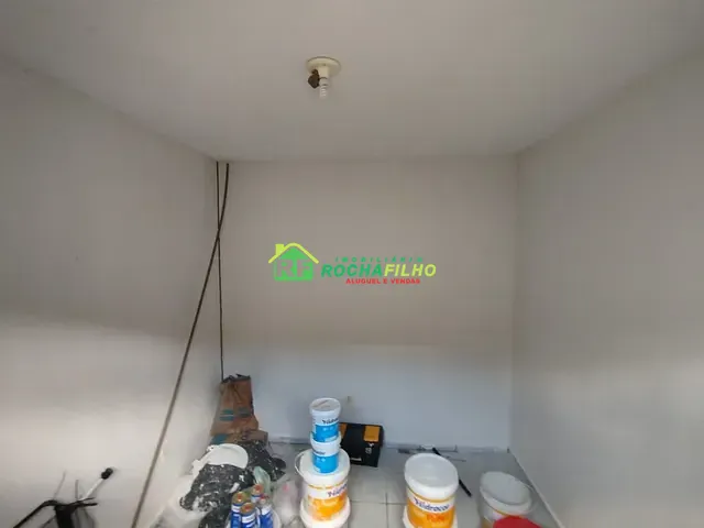 Casa com 300m² 3 quartos e 1 banheiro, à venda ou para alugar, no bairro Vale Quem Tem em Teresina