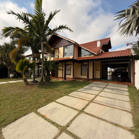 Casa com 960m² 4 quartos e 5 banheiros, à venda, no bairro Portinho em Cabo Frio