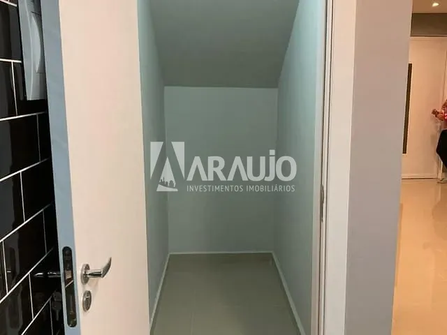 Casa com 117m² 3 quartos e 2 banheiros, à venda, no bairro Meia Praia em Navegantes