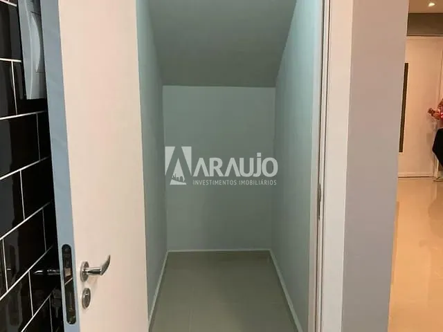 Casa com 117m² 3 quartos e 2 banheiros, à venda, no bairro Meia Praia em Navegantes