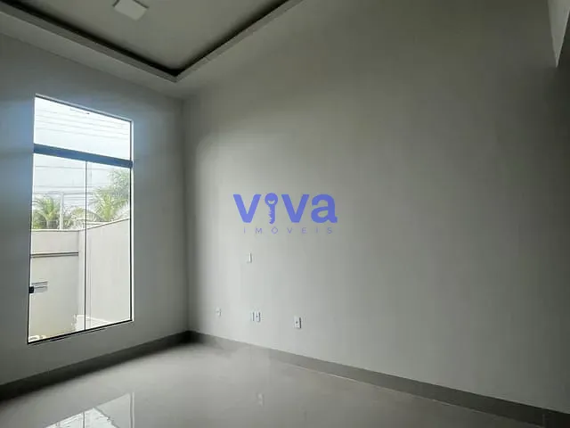 Casa 3 quartos e 2 banheiros, à venda, no bairro Parque Veiga Jardim em Aparecida de Goiânia