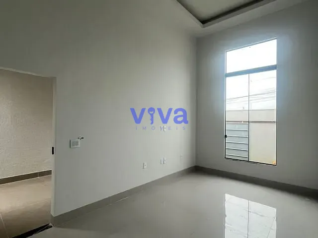 Casa 3 quartos e 2 banheiros, à venda, no bairro Parque Veiga Jardim em Aparecida de Goiânia