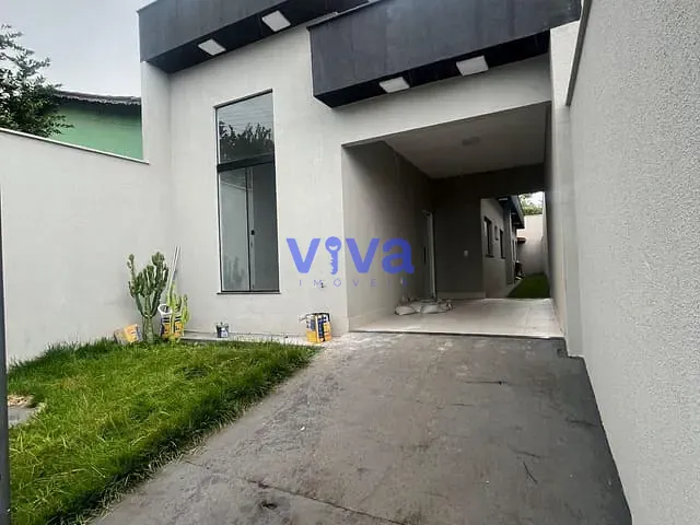 Casa 3 quartos e 2 banheiros, à venda, no bairro Parque Veiga Jardim em Aparecida de Goiânia