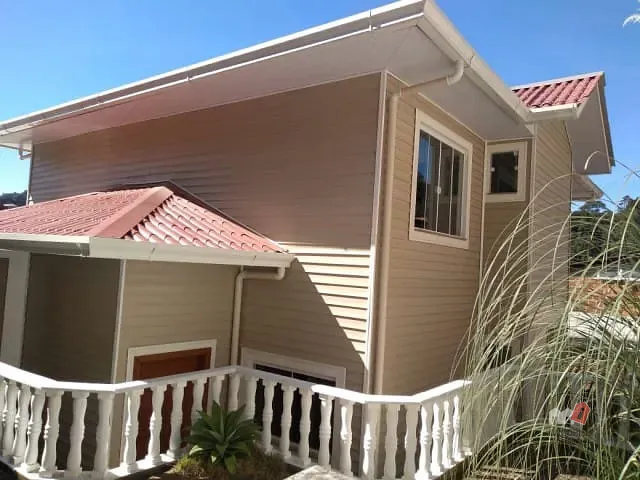 Casa à venda, no bairro Castelanea em Petrópolis