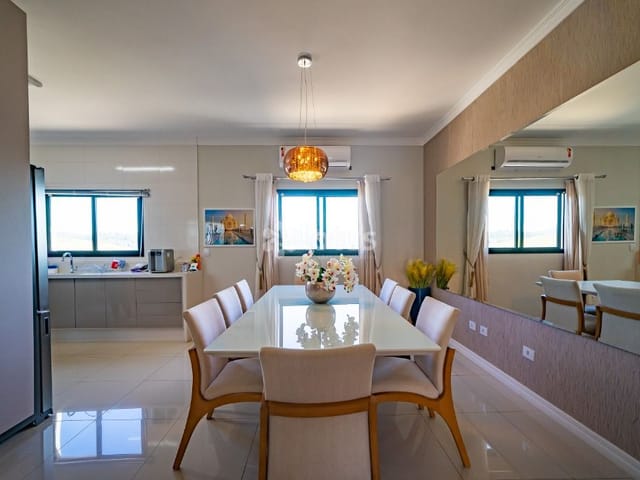 Casa com 175m² 3 quartos e 3 banheiros, à venda ou para alugar, no bairro Portais (Polvilho) em Cajamar