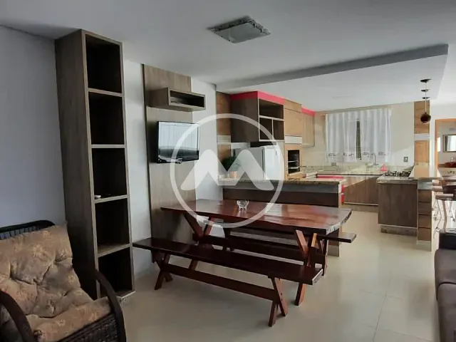 Casa com 360m² 3 quartos e 2 banheiros, para alugar, no bairro Jardim Universidade I em Cianorte