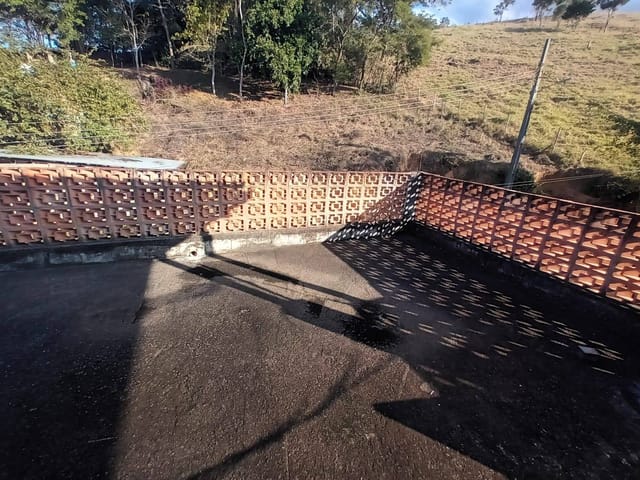 Casa 3 quartos e 1 banheiro, à venda, no bairro Iracema em Cataguases