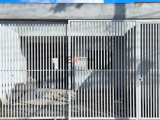 Casa com 125m² 3 quartos e 2 banheiros, à venda, no bairro Leonor em Londrina