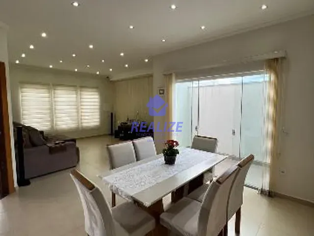 Casa com 310m² 3 quartos e 4 banheiros, à venda, no bairro Jardim Ouro Verde em Botucatu