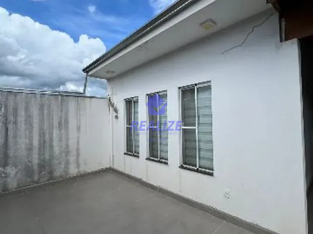 Casa com 310m² 3 quartos e 4 banheiros, à venda, no bairro Jardim Ouro Verde em Botucatu