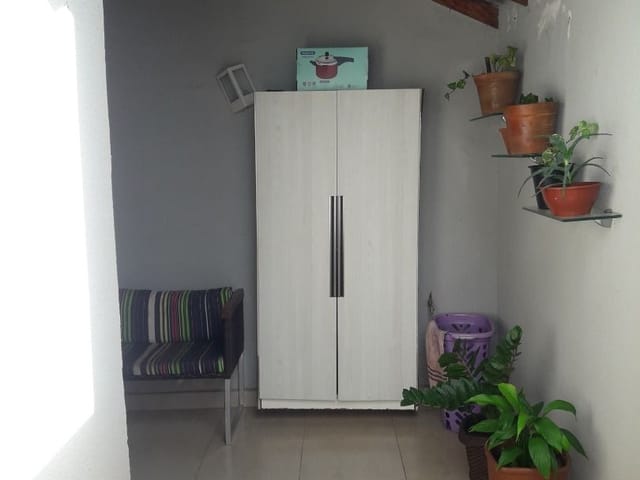 Casa com 125m² 3 quartos e 1 banheiro, à venda, no bairro Chácara Manella em Cambé