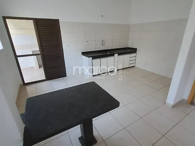 Casa 3 quartos e 1 banheiro, à venda, no bairro Vila Morais em Goiânia
