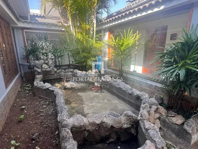 Casa com 1135m² 4 quartos e 6 banheiros, à venda, no bairro Jardim América em Bragança Paulista