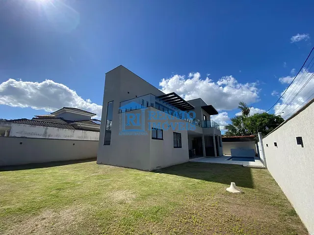 Casa 4 quartos e 5 banheiros, para alugar, no bairro Ponta Grossa em Maricá