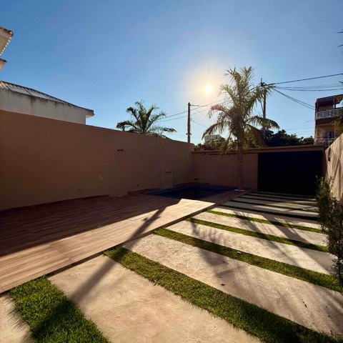 Casa com 250m² 4 quartos e 3 banheiros, à venda, no bairro Portinho em Cabo Frio