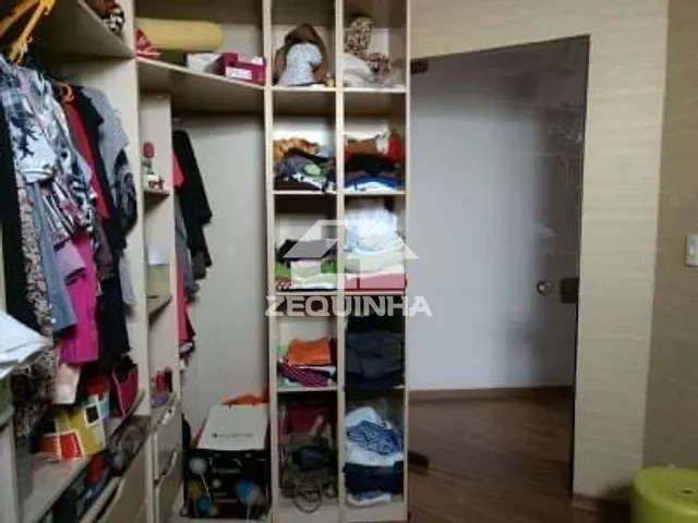 Casa com 150m² 4 quartos e 2 banheiros, à venda, no bairro Jardim Roberto em Osasco