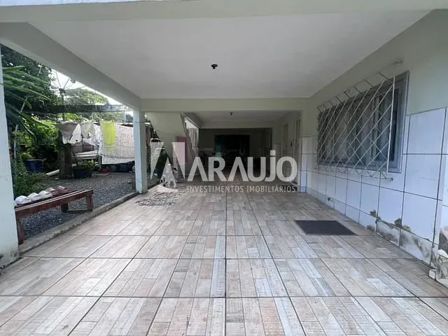 Casa com 553m² 8 quartos e 4 banheiros, à venda, no bairro Fazenda em Itajaí