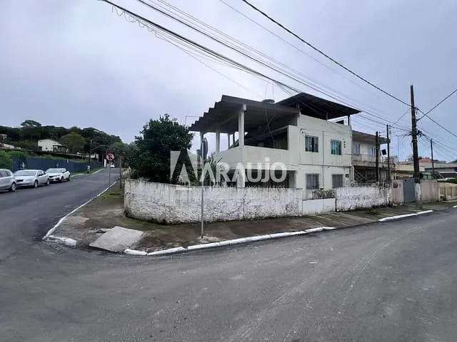 Casa com 553m² 8 quartos e 4 banheiros, à venda, no bairro Fazenda em Itajaí
