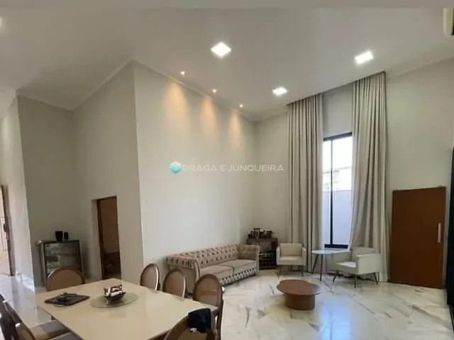 Casa com 484m² 3 quartos e 5 banheiros, à venda, no bairro Vila Toninho em São José do Rio Preto